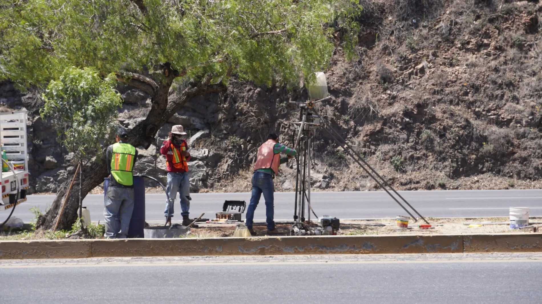 Estudios de suelo en el bulevar metropolitano Zacatecas